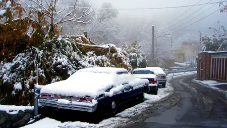 Nordul Iranului, lovit de cea mai puternică furtună de zăpadă din ultimii 50 de ani