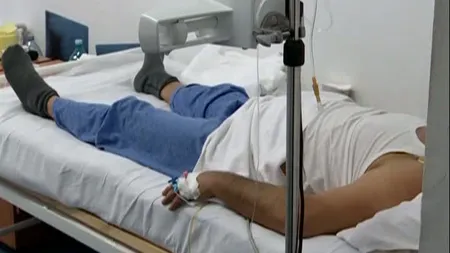 Apă INFESTATĂ cu MATERII FECALE. O sută de oameni s-au îmbolnăvit şi au ajuns la spital