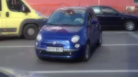Accident bizar: Panică în centrul Piteştiului după ce o maşină FĂRĂ ŞOFER a luat-o la vale prin trafic VIDEO