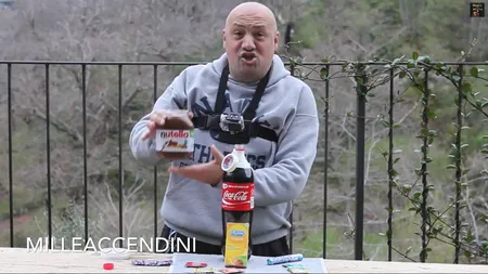 Experiment inedit: Ce se întâmplă când amesteci COLA, NUTELLA şi MENTOS într-un PREZERVATIV VIDEO