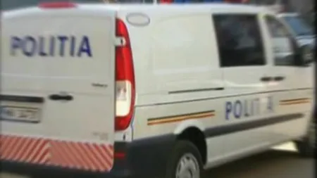 Mama unui jurnalist a fost AMENINŢATĂ de interlopi în propria casă