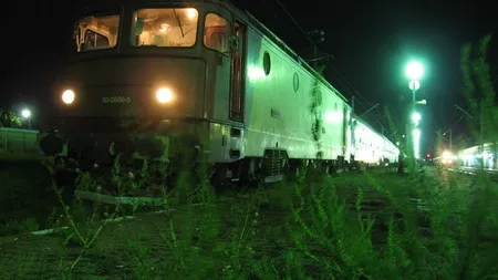 TRAGEDIE la Bârlad. Un tânăr A MURIT după ce a fost lovit de tren