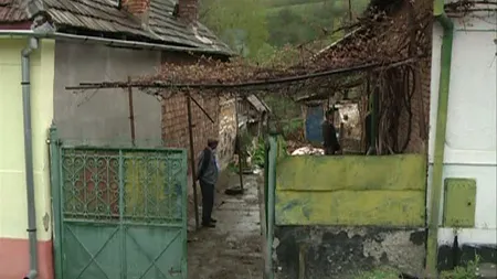 Crimă ORIBILĂ în Sibiu. A fost UCIS cu SUCITORUL, în propria locuinţă VIDEO