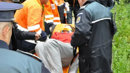 ŞOCANT. O fată de 15 ani a vrut să se SPÂNZURE de calorifer, în camera unui cămin de liceu