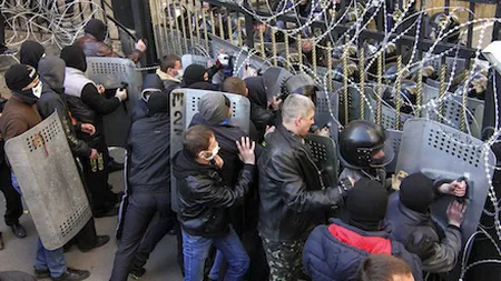 Ucraina: Şeful poliţiei regionale din Doneţk şi-a dat demisia