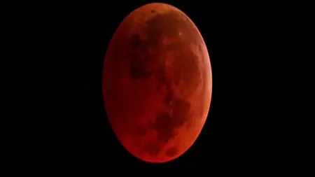 SCENARIU APOCALIPTIC. Care este legătura dintre inundaţii, cutremure şi eclipsele de soare şi lună