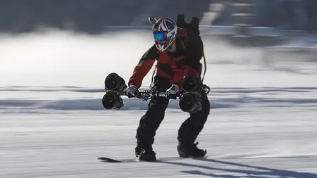 A fost inventat un nou SPORT EXTREM. Vezi ce te poate purta cu 80 de km/oră