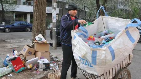 EXPERIMENT: Cum a trăit un jurnalist o zi scormonind în gunoaie FOTO şi VIDEO