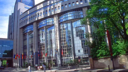 Drama celor peste 520.000 de bolnavi de cancer din România, discutată în Parlamentul European