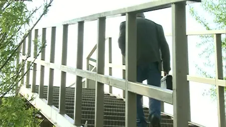 Bogătaşii din Snagov, în război cu biserica. Motivul scandalului este un pod VIDEO