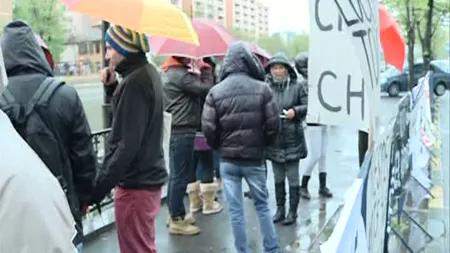 Protest în Capitală. Oamenii cer asigurarea de locuinţe chiriaşilor din casele naţionalizate