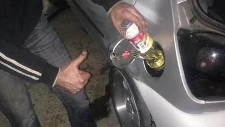 A renunţat la COMBUSTIBILUL TRADIŢIONAL pentru ceva mai ieftin: Miroase un pic a plăcinte la stop, dar merge