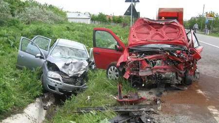 ACCIDENT extrem de grav în Dolj: Trei persoane au murit pe loc