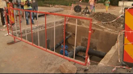 TRAGEDIE înainte de vot: Un bărbat a căzut în cap într-un canal
