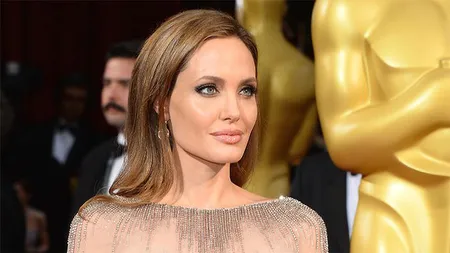 Cum arată ANGELINA JOLIE de Iaşi: Fata cu ochii de aur FOTO