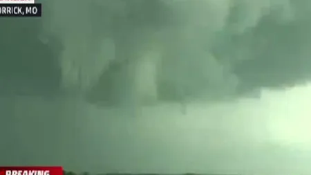 Oraş din SUA, răvăşit de tornadă VIDEO