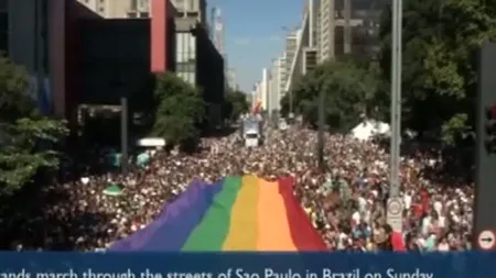 Cea mai mare paradă gay din lume a avut loc în Sao Paolo: SUTE de MII de OAMENI au mărşăluit pe străzi VIDEO
