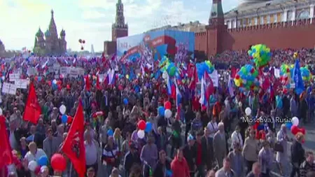 1 MAI în lume: VIOLENŢE la Istanbul şi PARADĂ uriaşă la Moscova