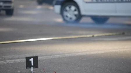 Un bărbat a fost spulberat de o maşină pe o trecere de pietoni din Bistriţa