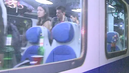 Mii de bucureşteni s-au înghesuit trenurile de noapte pentru a ajunge de 1 mai la mare VIDEO