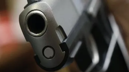 Un bărbat din Olt, împuşcat de poliţişti