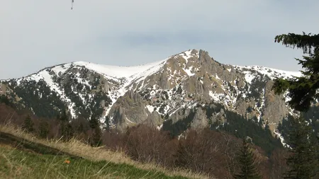 Doi turişti rătăciţi pe munte în Prahova, găsiţi de jandarmi