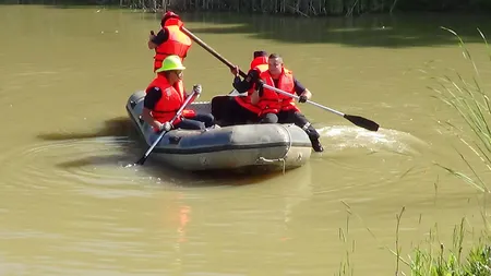 Tragedie în Olt. Una dintre cele două minore dispărute de acasă a fost găsită înecată în Olteţ