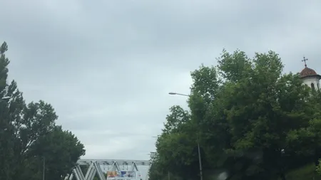INUNDAŢII în Capitală şi temperaturi la limita îngheţului şi lapoviţă, la mijlocul lui iunie, în ţară