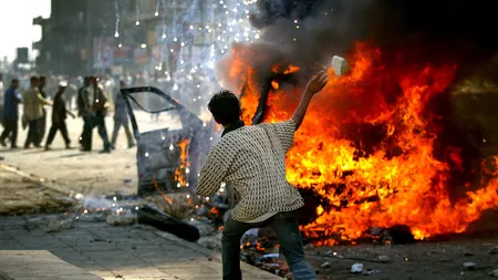 Măcel în Irak: 34 de membri ai forţelor de securitate, ucişi la graniţa siriană