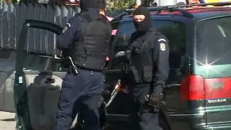 ŞOC! Mara Bănică a fost luată pe sus de poliţişti, direct din casă! Află motivul