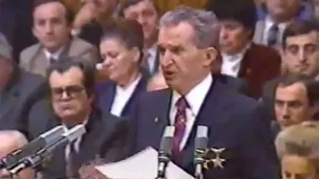 Ceauşescu, pensii regeşti pentru scriitorii care îl criticau vehement