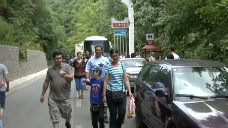 O cascadă din România a ajuns în topul celor mai frumoase locuri din lume VIDEO