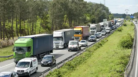 MAE a emis o avertizare de călătorie în Bosnia şi Herţegovina din cauza situaţiei drumurilor