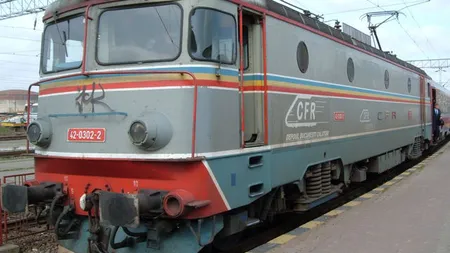 CANICULA face probleme. Trenurile au ÎNTÂRZIERI de zeci de minute din cauza limitărilor de viteză