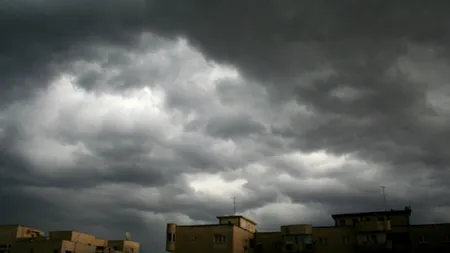 PROGNOZA METEO PE TREI ZILE: Vreme răcoroasă şi instabilă la început de săptămână