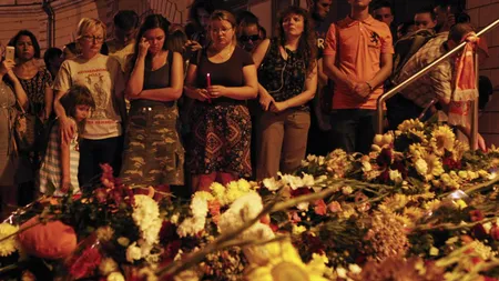 DRAMĂ CUMPLITĂ. PATRU COPII şi părinţii lor au murit în accidentul aviatic din Ucraina