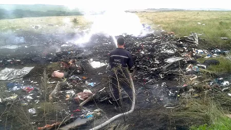 196 de cadavre ale victimelor accidentului aviatic din Ucraina, duse de separatişti într-o locație necunoscută