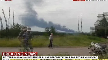 Boeing 777, PRĂBUŞIT în Ucraina, la graniţa cu Rusia. Cele 298 de persoane de la bord au murit VIDEO LIVE TEXT