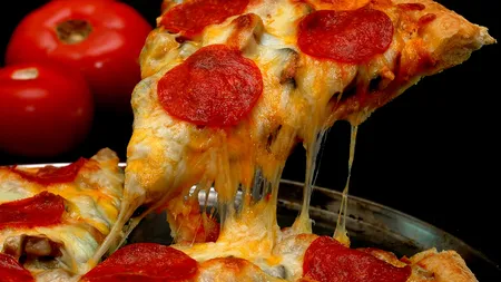 A vrut să mănânce o PIZZA, dar a fost TAXAT cu o SUMĂ EXORBITANTĂ: Era cea mai scumpă felie din lume FOTO