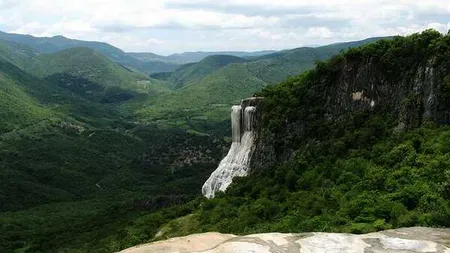 Minunile naturii. Cascada de piatră Hierve el Agua, un loc de o frumuseţe ireală GALERIE FOTO