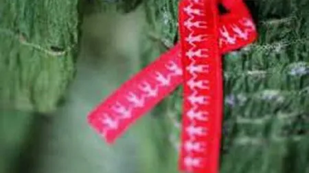 Descoperire importantă în lupta împotriva SIDA. A fost inventat prezervativul care distruge HIV