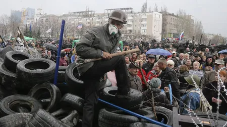 Violenţe în Ucraina: Tiruri de artilerie în zona gării din Doneţk. Lupte la periferia de nord-est