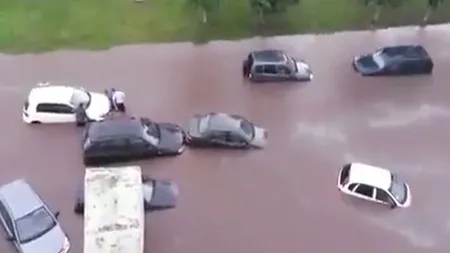 Inundaţii în Rusia. Un oraş întreg se află sub ape VIDEO