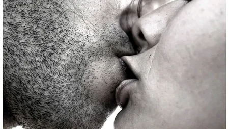 Ziua Internaţională a sărutului: Cum să te săruţi ca eschimoşii. De ce este recomandat sărutul