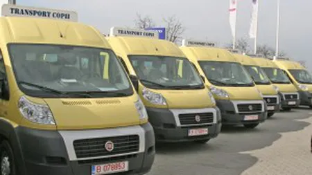 Dragnea şi Cîmpeanu anunţă încheierea procedurilor de achiziţie pentru încă 100 de microbuze şcolare