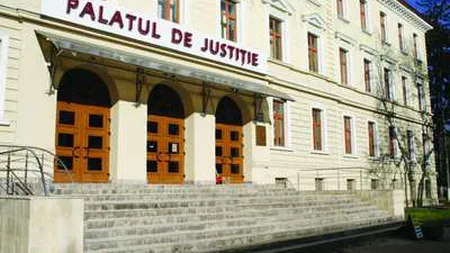 Alertă cu bombă la Palatul de Justiţie din Suceava. Clădirea a fost EVACUATĂ