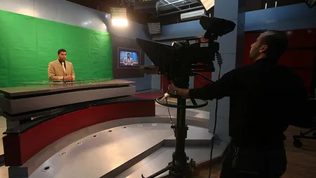 Sediile televiziunii şi radioului Hamas din oraşul Gaza, bombardate de aviaţia israeliană