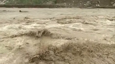 Cioban DISPĂRUT în Olt, după o viitură