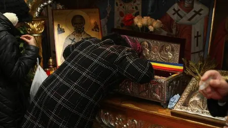 Moaştele de la Bucureşti ale Sfântului Nicolae sunt false. Vezi ce spun reprezentanţii Bisericii San Nicola