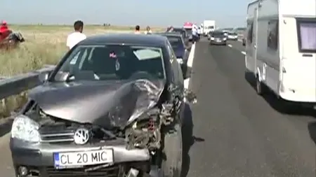 CARAMBOL pe Autostrada Soarelui. Opt maşini, implicate într-un ACCIDENT. Două persoane, GRAV RĂNITE